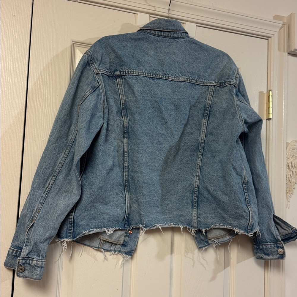 Old Navy Women's Light Blue Jean Jacket denim distressed oversized L - Picture 6 of 6